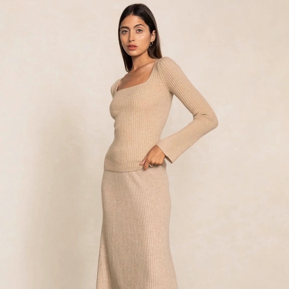 NakedCashmere Sweaters - NAKED CASHMERE Flax Lillian long sleeved fitted top. Small